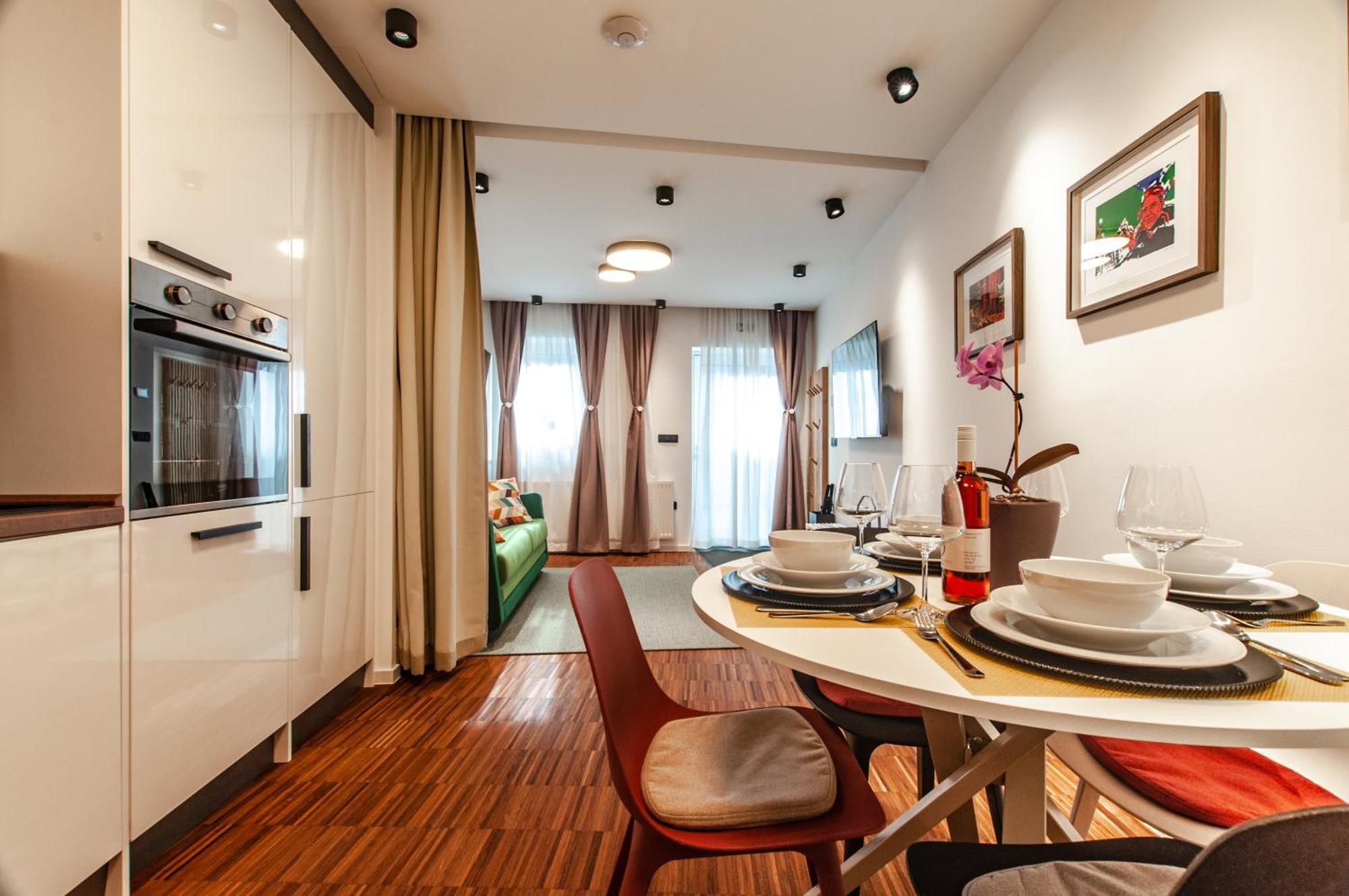 Six In The City Apartment, ليوبليانا المظهر الخارجي الصورة