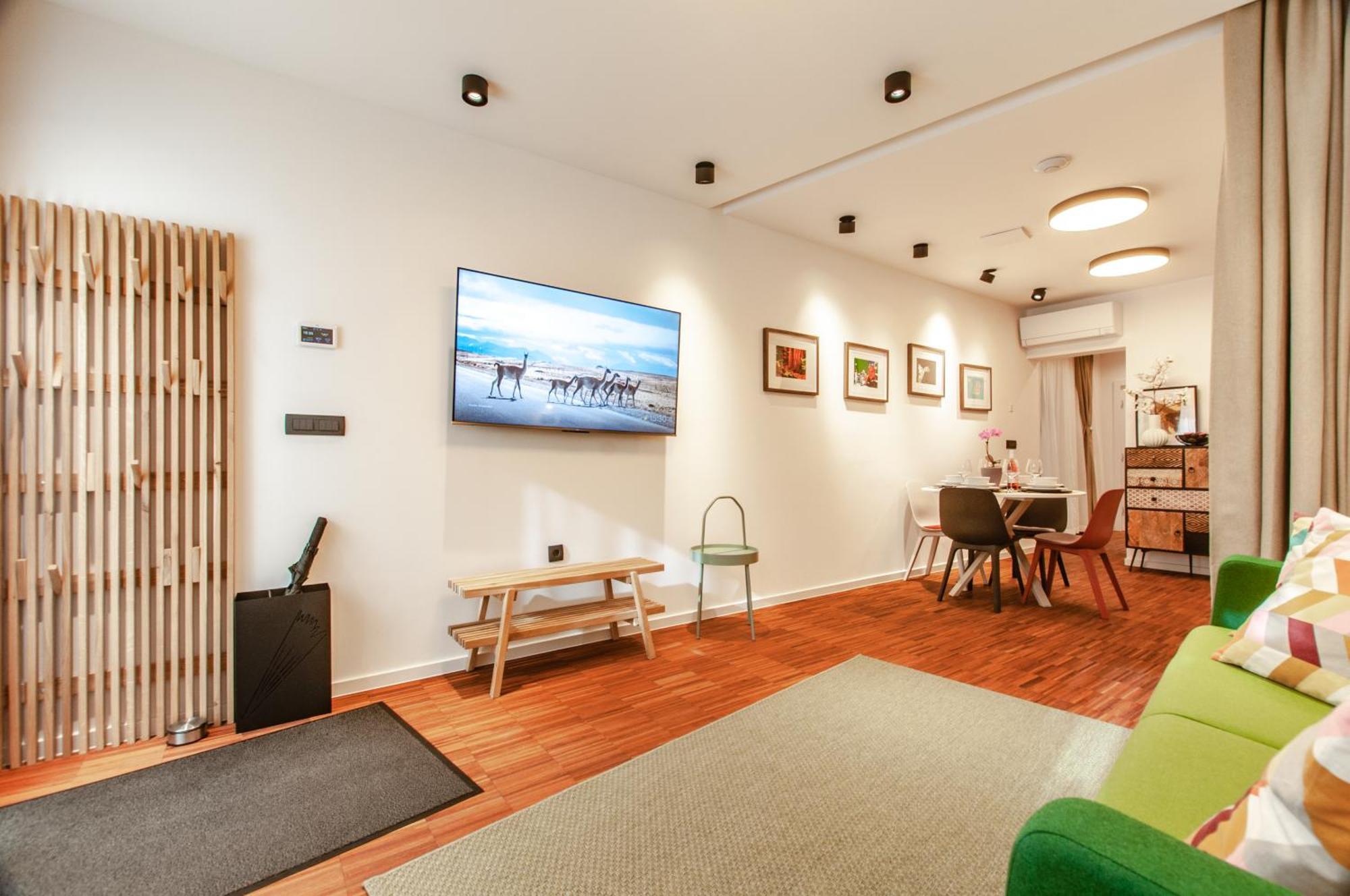 Six In The City Apartment, ليوبليانا المظهر الخارجي الصورة