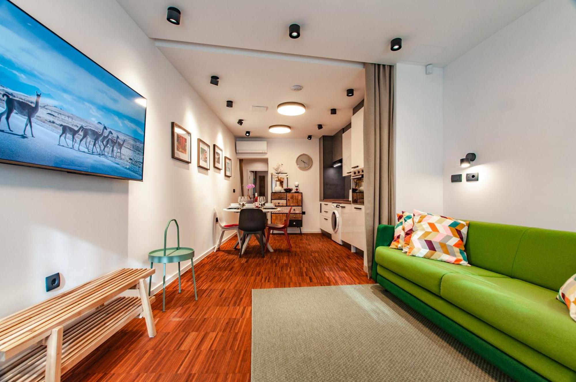 Six In The City Apartment, ليوبليانا المظهر الخارجي الصورة